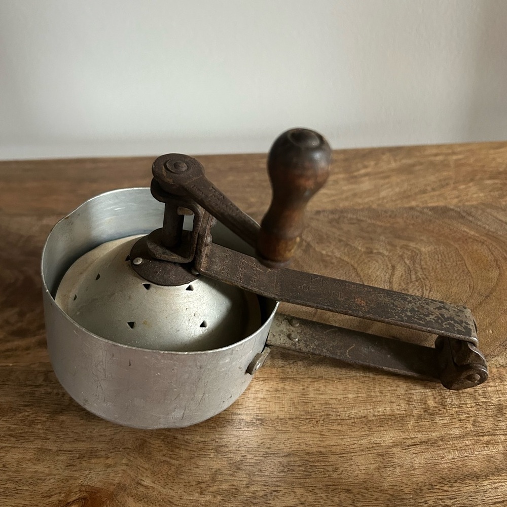 Vintage Knapp’s Orange Juicer